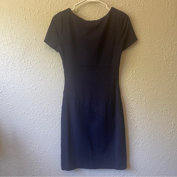 Diane Von Furstenberg Bevina Ruched Sheath Dress - Size 2 (Navy) - Picture 4 of 8